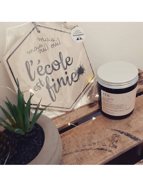 Plaque "L'école est finie" Plaque "L'école est finie"